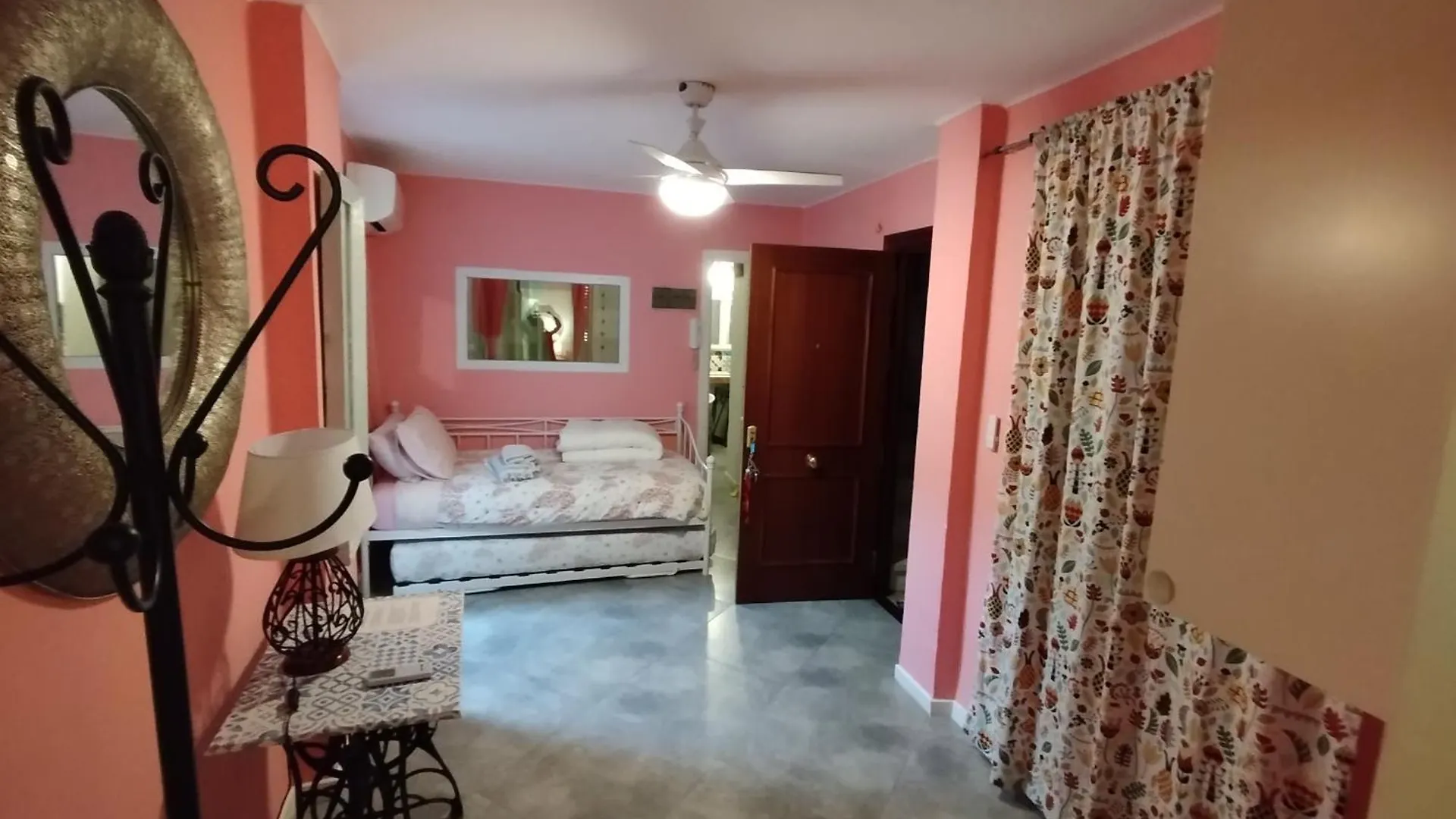 Apartamentos Malaga Centro Hernan Ruiz De 4 A 8 Personas 0*,  Spain